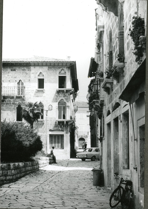 Image description